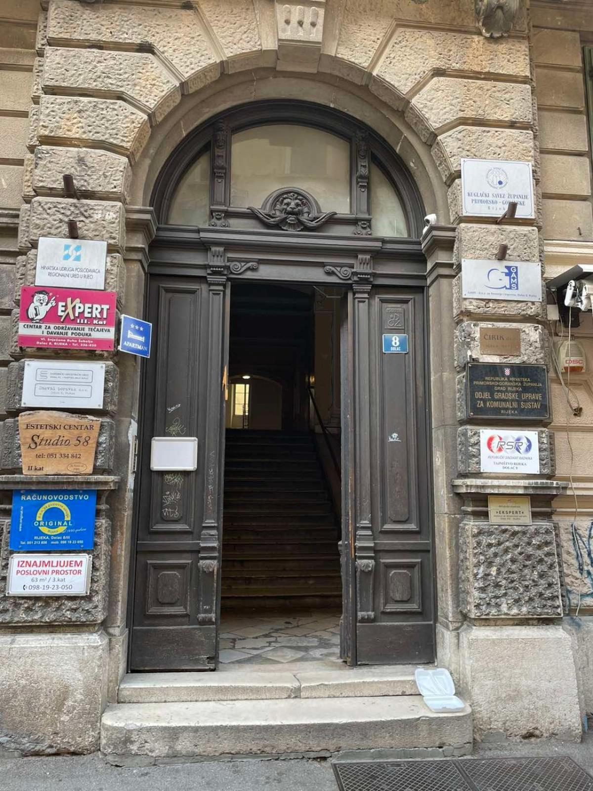 Dolac Apartments Rijeka Ngoại thất bức ảnh